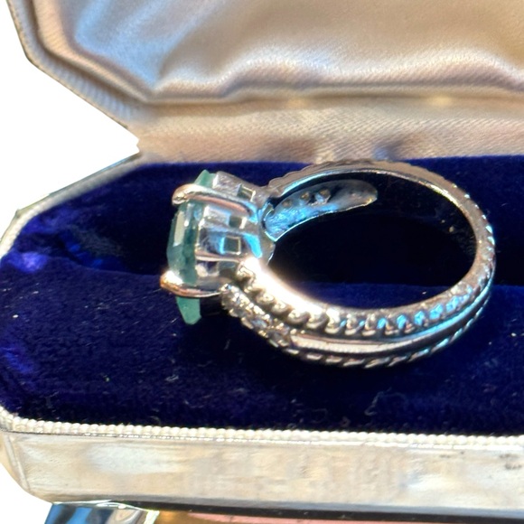 Lia Sophia blue crystal silver finish ring - Picture 3 of 4